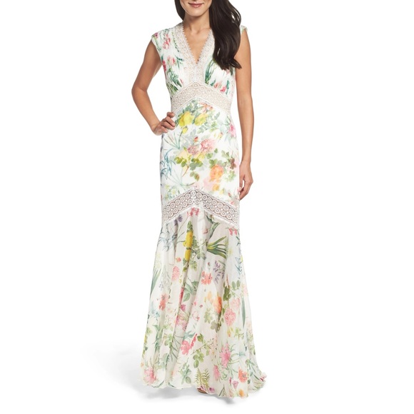 Tadashi Shoji Floral Pleat Chiffon Trumpet Gown White Floral, Size 10 NWT $588 - Picture 17 of 17